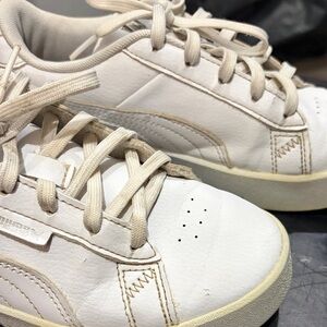 Puma Kids Sneakers - White and Cream